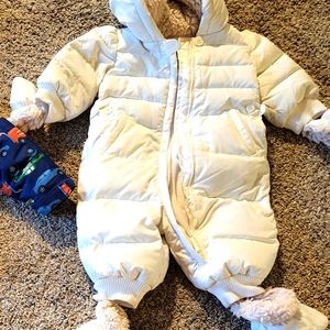 Baby Coat 6-12 month white snowsuit, Gap